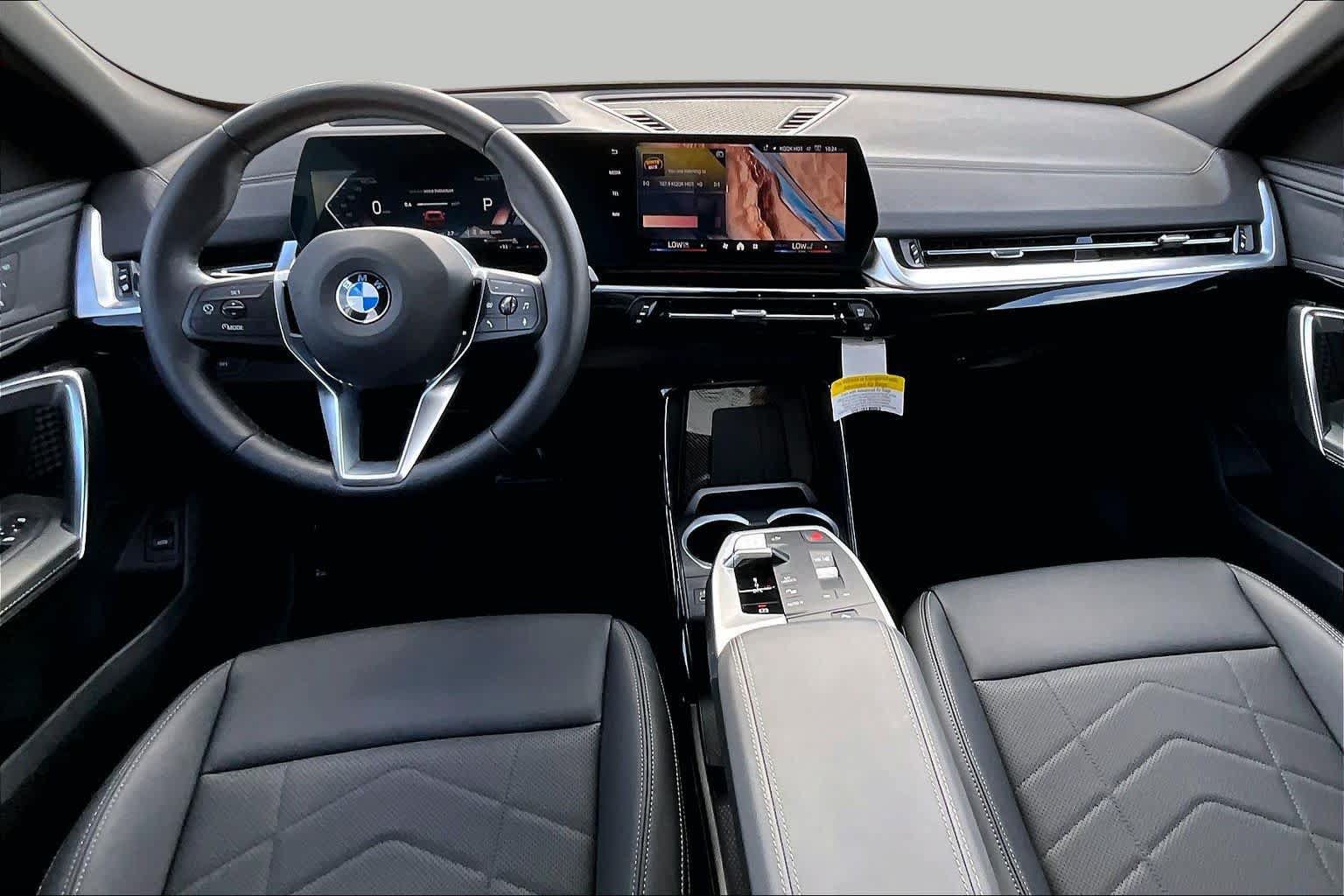 Used 2026 BMW X2 xDrive28i AWD/4WD image 14