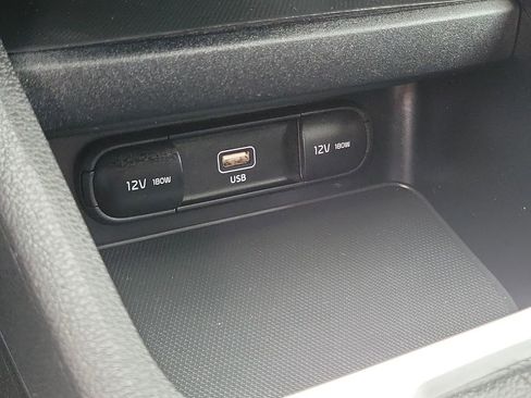 Used 2023 Kia Forte LXS image 11