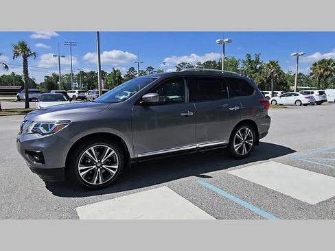 Used 2020 Nissan Pathfinder Platinum image 24