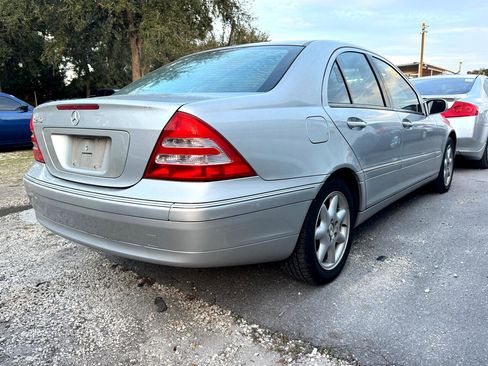 Used 2003 Mercedes-Benz C 240 Sedan image 3