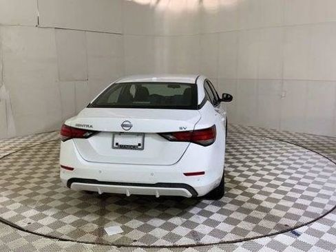 Used 2024 Nissan Sentra SV FWD image 2