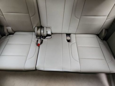 Used 2019 Chevrolet Tahoe Premier RWD image 36