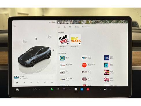 Used 2025 Tesla Model Y Performance AWD/4WD image 30