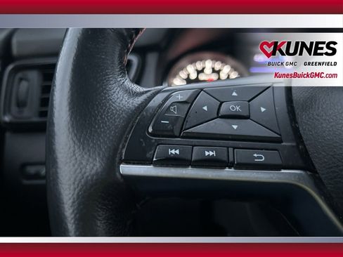 Used 2018 Nissan Rogue SL w/ Premium Package image 30