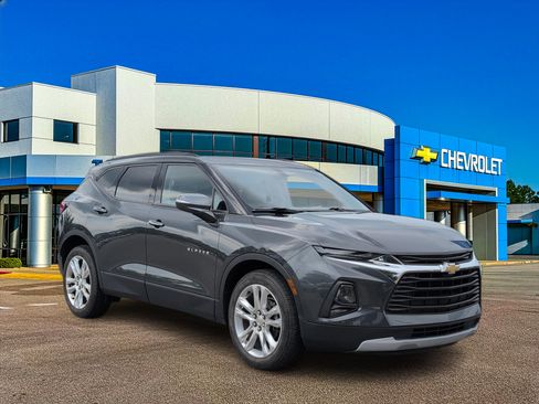 Used 2019 Chevrolet Blazer LT w/ Sun and Wheels Package FWD image 9