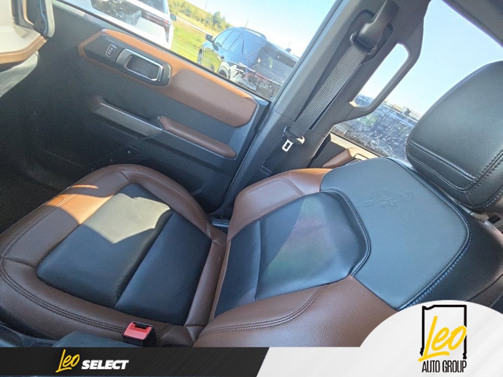 Used 2023 Ford Bronco Outer Banks w/ Sasquatch Package AWD/4WD image 26
