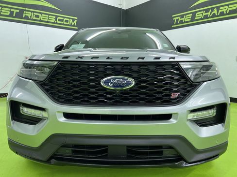 Used 2020 Ford Explorer ST w/ ST Street Pack AWD/4WD image 3