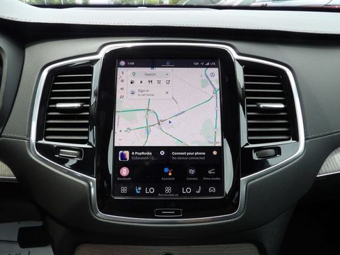 Certified 2024 Volvo XC90 T8 Ultimate AWD/4WD image 22