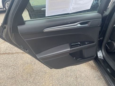 Used 2014 Ford Fusion Titanium image 13