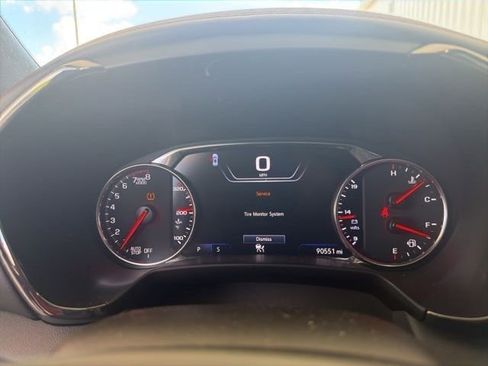 Used 2021 Chevrolet Blazer RS w/ Enhanced Convenience Package image 4