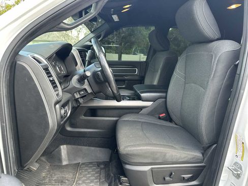 Used 2019 RAM 3500 Big Horn RWD image 15
