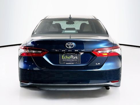 Used 2021 Toyota Camry LE w/ Convenience Package FWD image 7