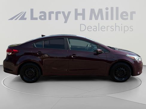 Used 2018 Kia Forte LX FWD image 6