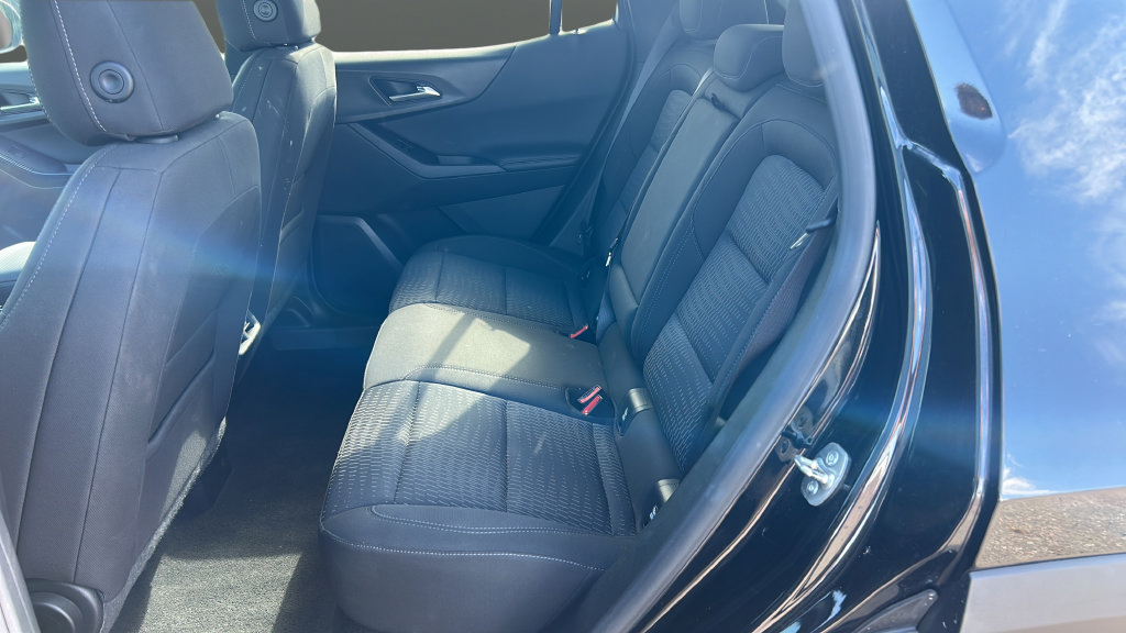 Used 2026 Chevrolet Equinox LT AWD/4WD image 15