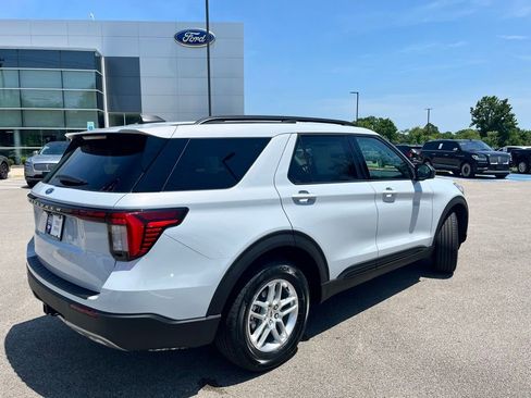 New 2026 Ford Explorer Active w/ Active Comfort Package RWD image 5