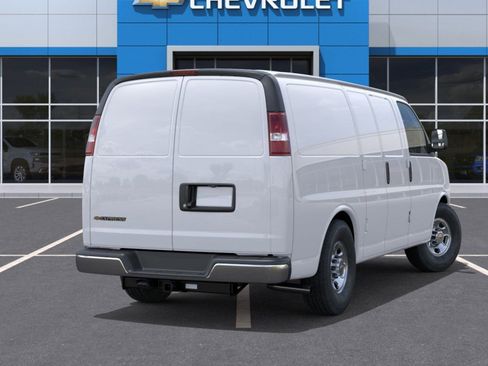 New 2026 Chevrolet Express 2500 w/ Driver Convenience Package RWD image 4