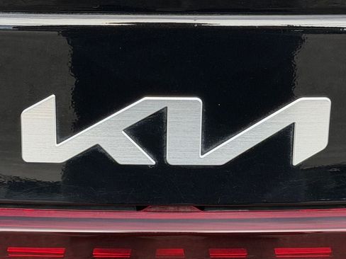 Used 2023 Kia Forte GT-Line w/ GT-Line Technology Package FWD image 34