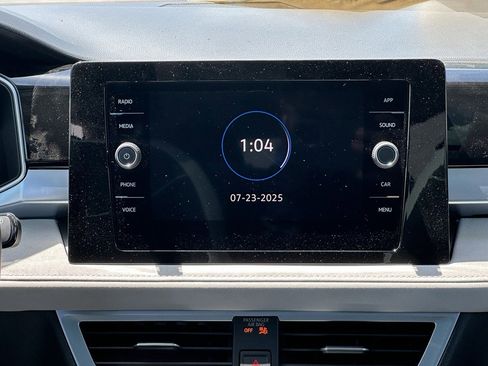 New 2025 Volkswagen Taos SE image 12