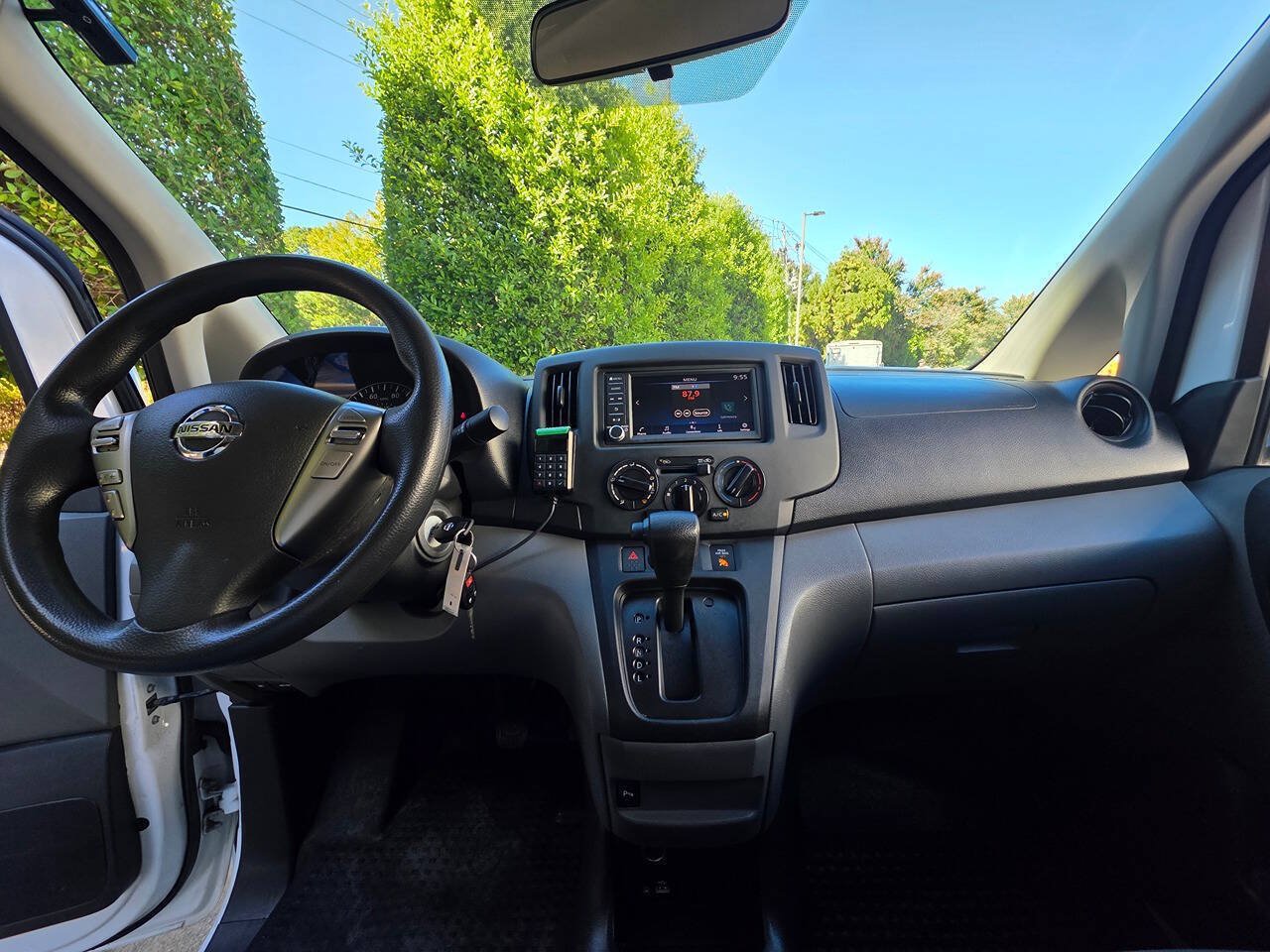 Used 2021 Nissan NV200 FWD image 13