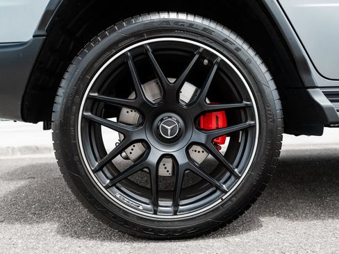 Used 2025 Mercedes-Benz G 63 AMG 4MATIC image 16