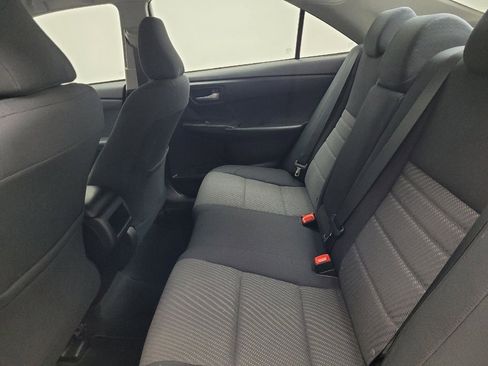 Used 2017 Toyota Camry LE FWD image 18