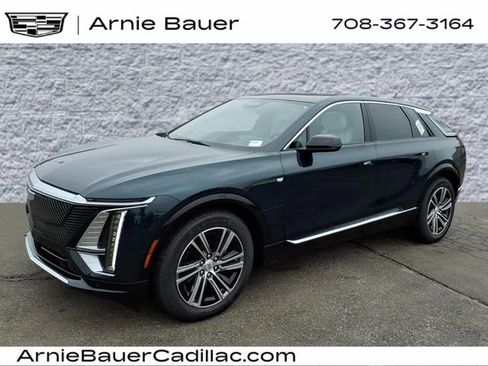 New 2026 Cadillac Lyriq Luxury AWD/4WD image 10