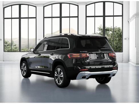 Used 2026 Mercedes-Benz GLB 250 image 26