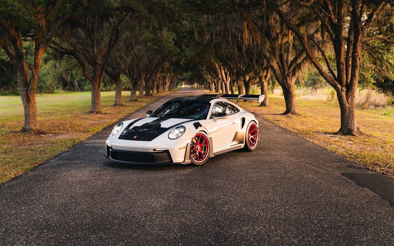 Used 2025 Porsche 911 GT3 RS RWD image 1