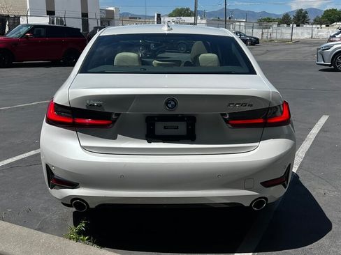 Used 2022 BMW 330e xDrive w/ Driving Assistance Package AWD/4WD image 5