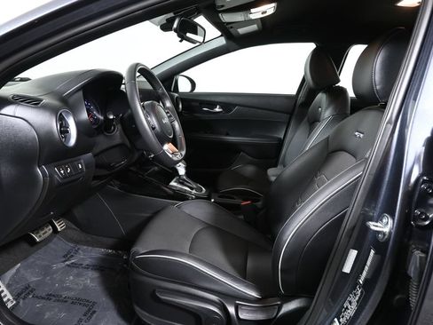Used 2023 Kia Forte GT-Line FWD image 3