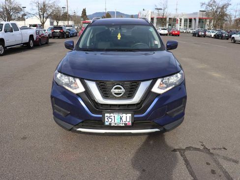 Used 2017 Nissan Rogue S w/ S Appearance Package image 2