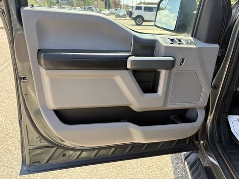 Used 2015 Ford F150 XLT w/ Equipment Group 302A Luxury AWD/4WD image 22