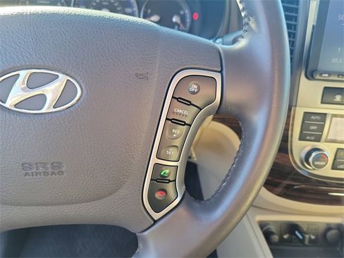 Used 2011 Hyundai Santa Fe Limited w/ Navigation Pkg 4 image 17