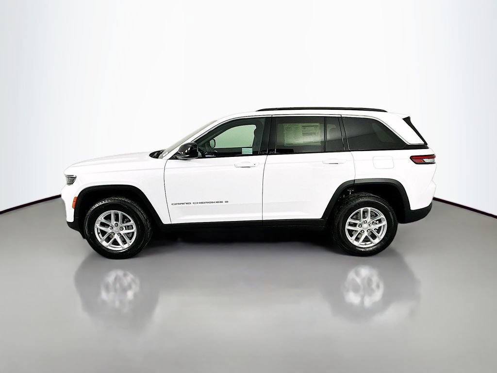 New 2026 Jeep Grand Cherokee Laredo X RWD image 4