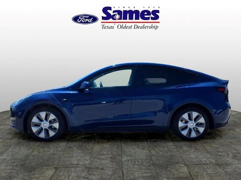 Used 2022 Tesla Model Y Long Range AWD/4WD image 8