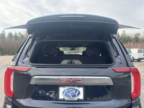 Used 2022 GMC Yukon AT4 AWD/4WD image 6