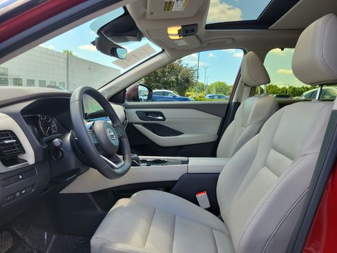 Certified 2023 Nissan Rogue SL w/ SL Premium Package FWD image 15