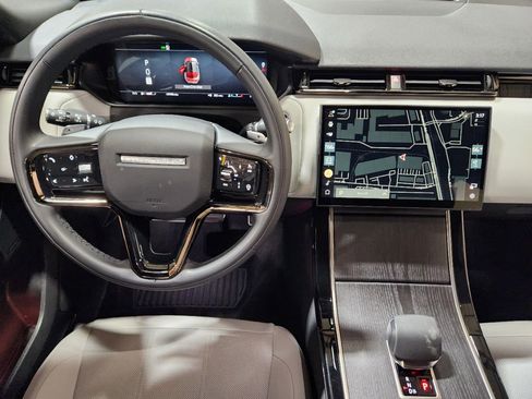 Used 2024 Land Rover Range Rover Velar Dynamic SE image 43