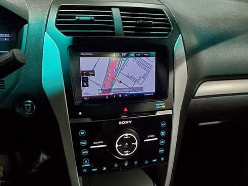 Used 2013 Ford Explorer Sport image 32