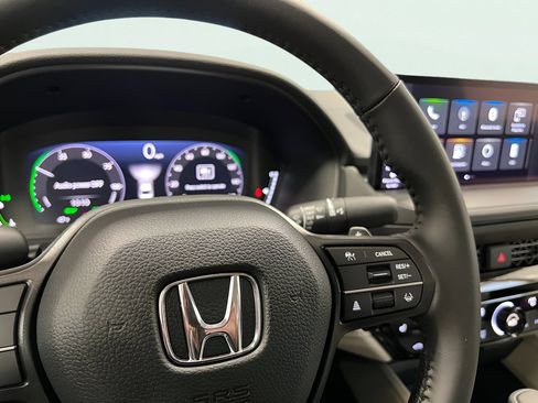 New 2025 Honda Accord EX-L image 24