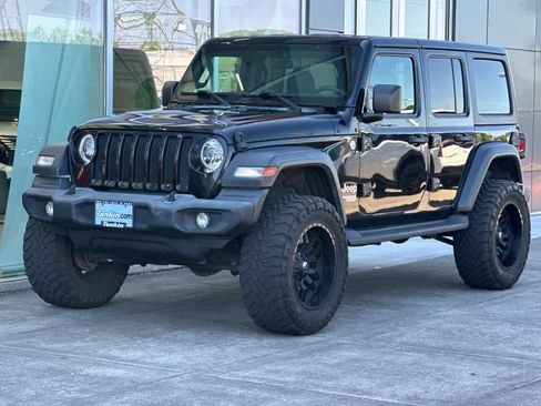 Used 2019 Jeep Wrangler Unlimited Sport AWD/4WD image 7
