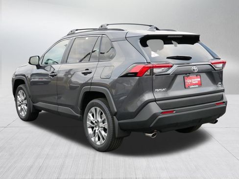 Certified 2025 Toyota RAV4 XLE Premium image 5