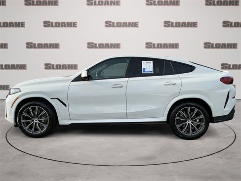 Certified 2024 BMW X6 xDrive40i w/ Premium Package image 2
