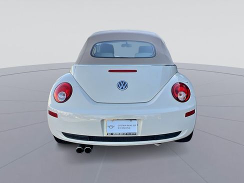 Used 2007 Volkswagen Beetle 2.5L image 4