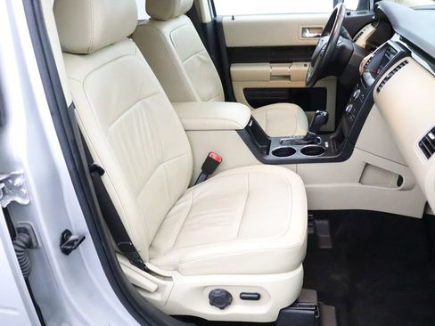 Used 2019 Ford Flex SEL w/ Equipment Group 202A AWD/4WD image 18