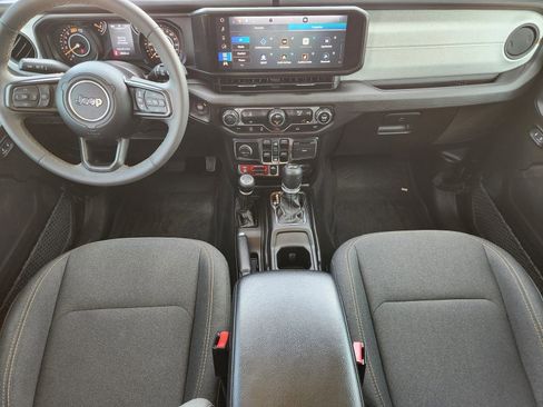 Used 2024 Jeep Wrangler Unlimited Sport AWD/4WD image 24