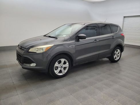 Used 2016 Ford Escape SE FWD image 2