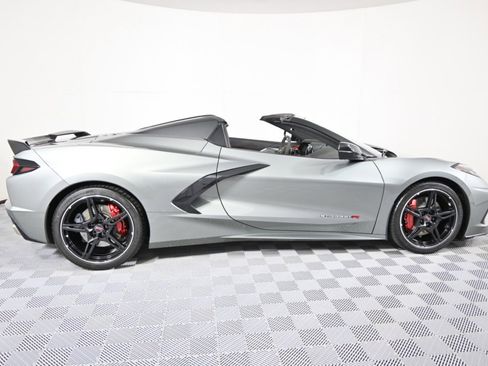 Used 2022 Chevrolet Corvette Stingray Premium Conv w/ Z51 Performance Package image 13