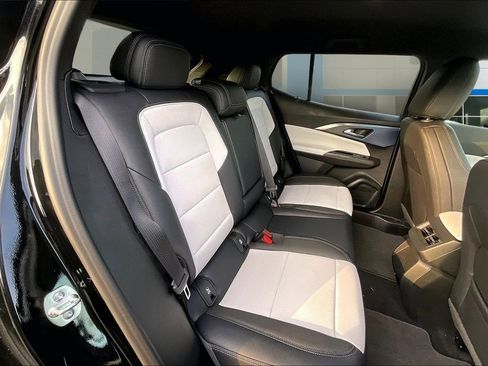New 2026 Chevrolet Equinox EV LT FWD image 10