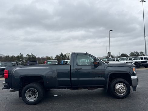 Used 2017 GMC Sierra 3500 4x4 Regular Cab image 2